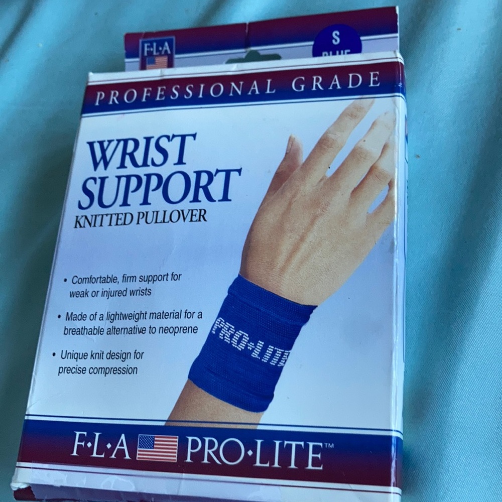 F L A pro-lite wrist support
